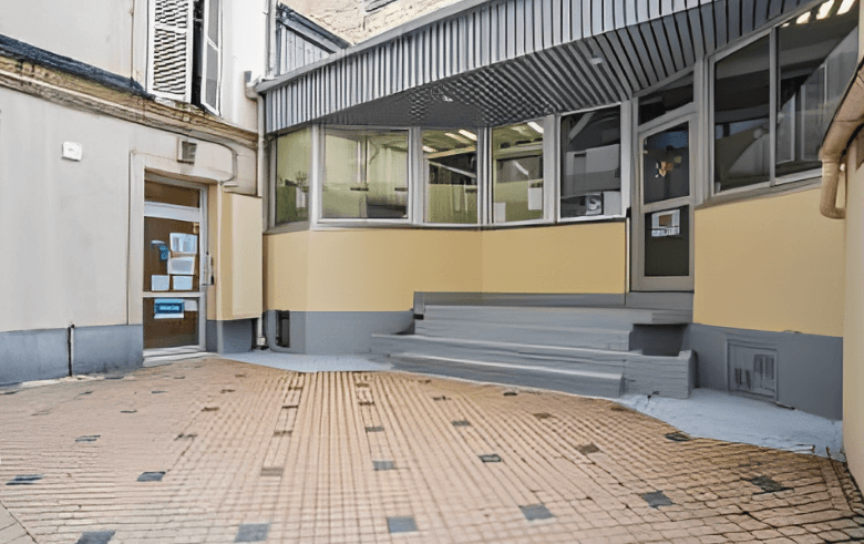 Photo 1 de 10 308 141