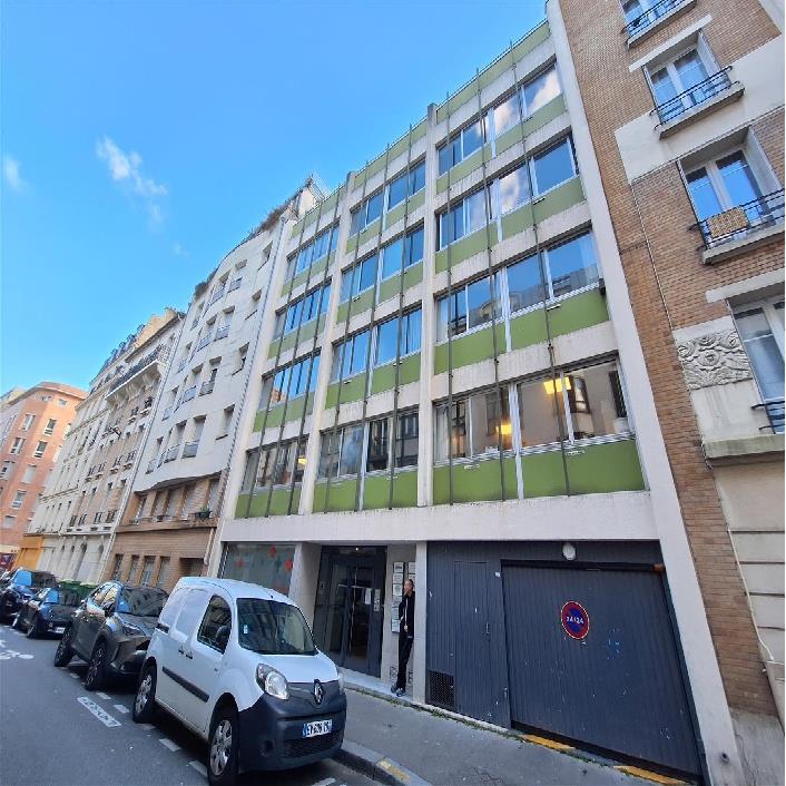 Photo 2 de 10 180 548