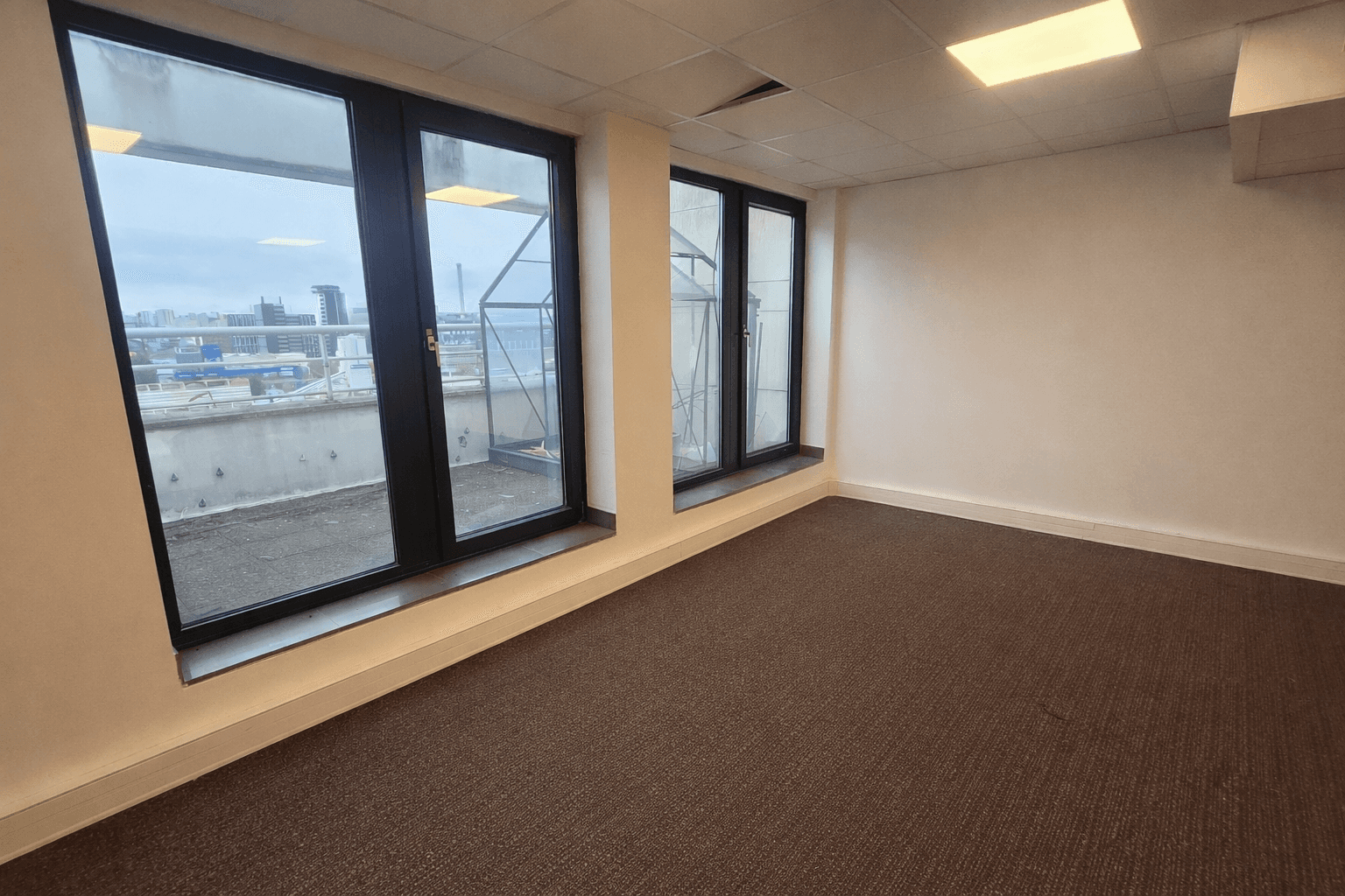 Photo 6 de 10 304 530