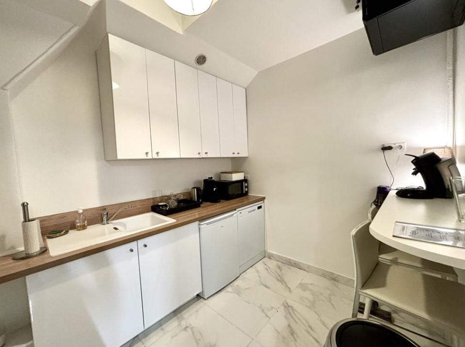 Photo 5 de 10 184 353